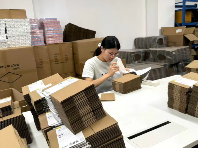 拼多多成了年轻人创业第一站？仨小伙的“白手起家”实录